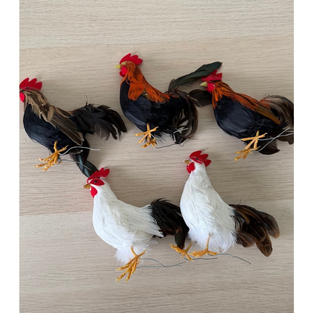 Realistic Feathered Rooster Miniatures Farmhouse Decor Wire Feet Set of 5 - Picture 2 of 4